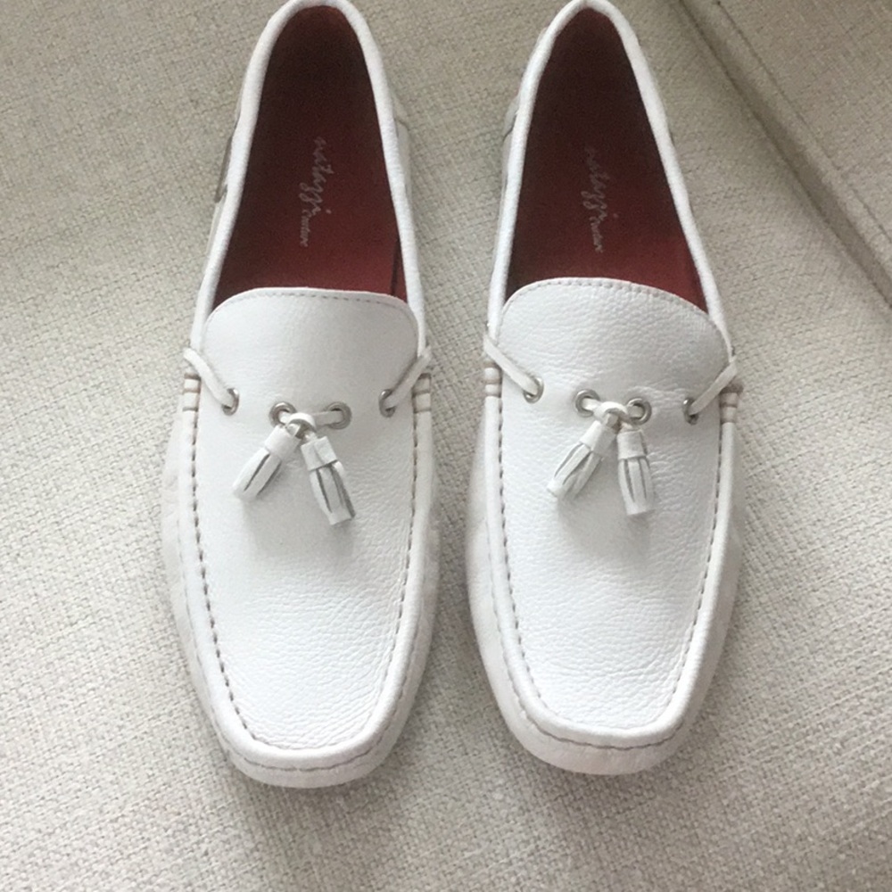 White Leather Slip-On Loafers with Metallic Accent LIKE NEW - Picture 2 of 7
